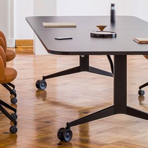 Why choose Spaceists black meeting tables
